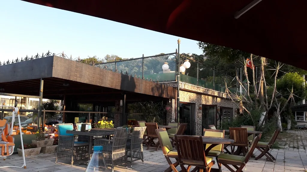 Yalova Serpme Kahvaltı — Balık Lokantaları, Çınarcık · fotoğraf 1