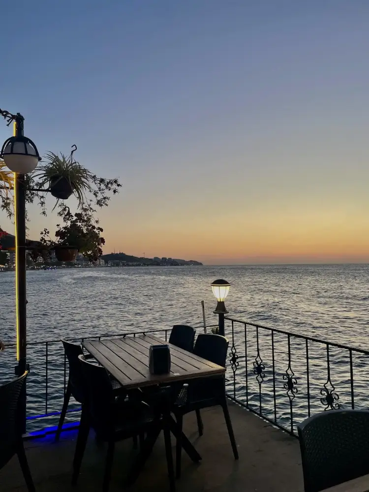 Kırık Çatal Restoran — Balık Lokantaları, Çınarcık · fotoğraf 3