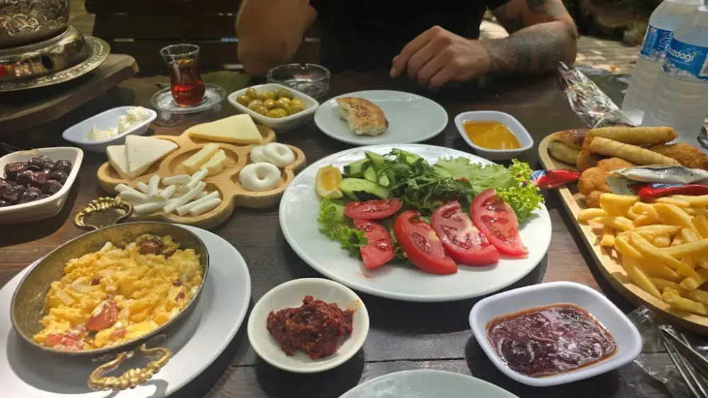 Zindan Bungalov — Balık Lokantaları, Çınarcık · fotoğraf 2