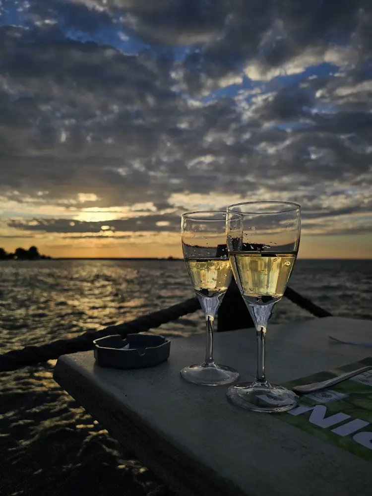 Çamlık Beach — Balık Lokantaları, Çınarcık · fotoğraf 3