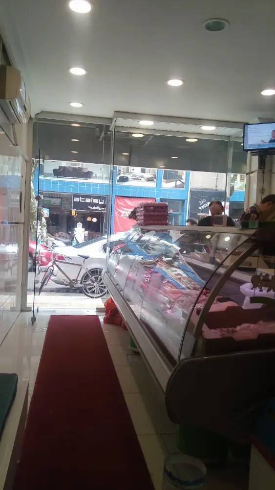 Çınaraltı Et Pazarı 1 — Kasaplar, Çınarcık · fotoğraf 4