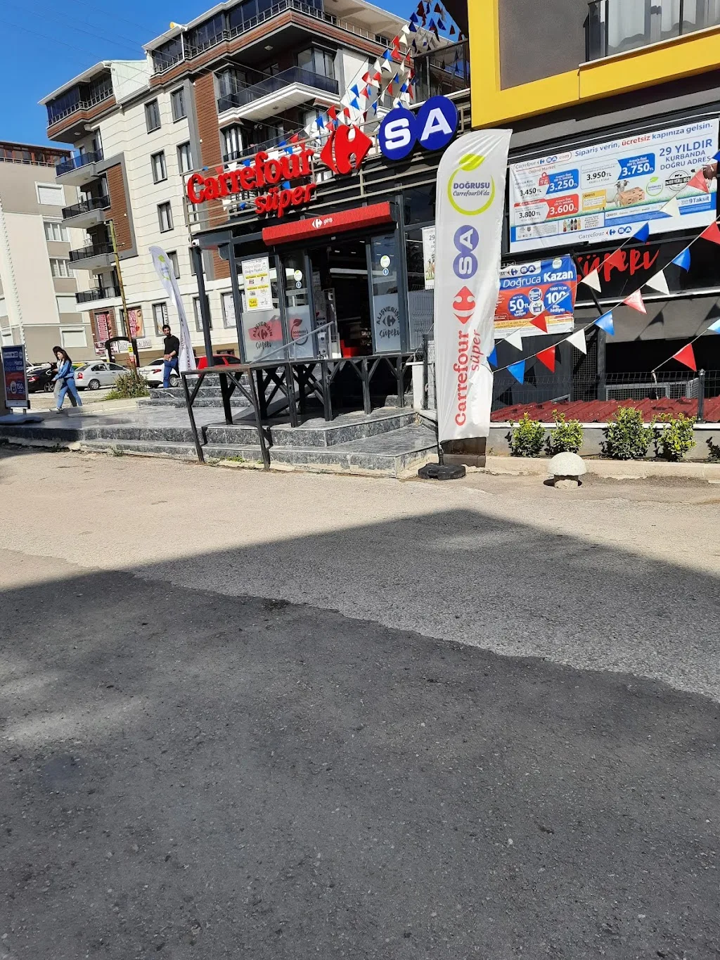 CarrefourSA — Marketler, Çınarcık · fotoğraf 1