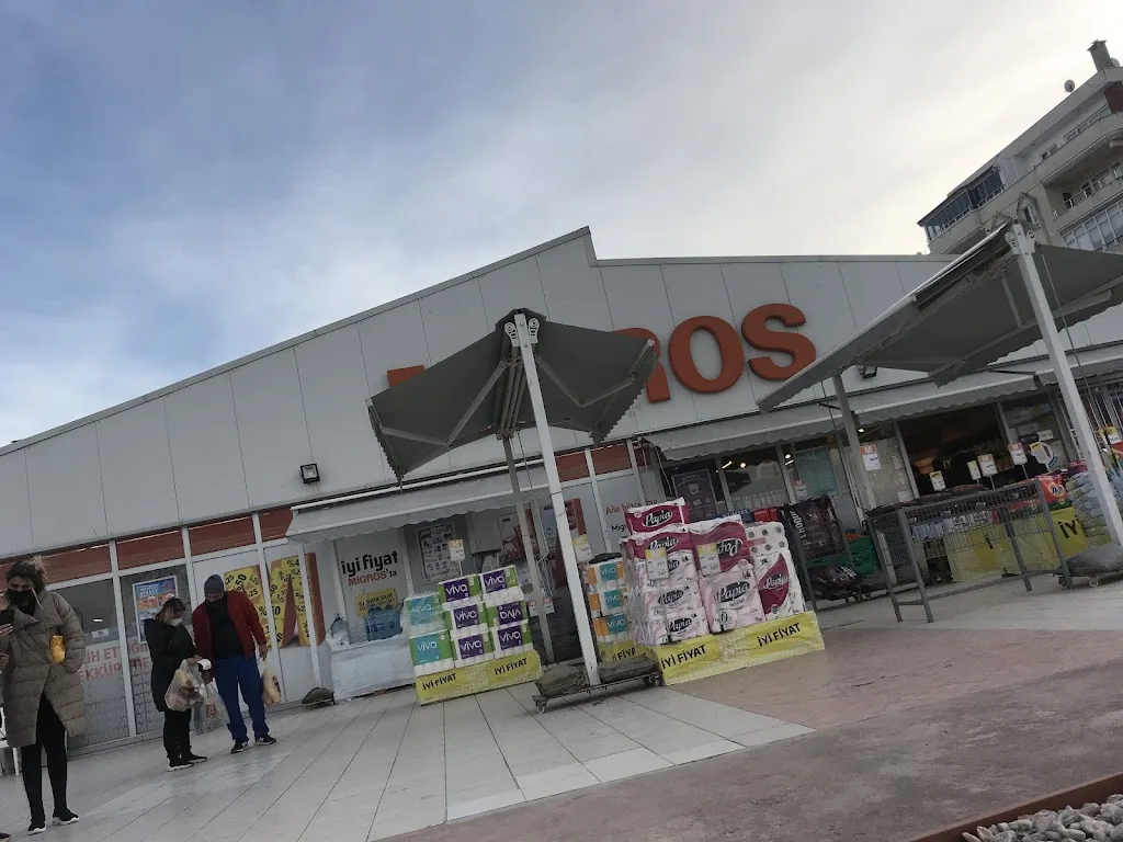 M Migros — Marketler, Çınarcık · fotoğraf 1