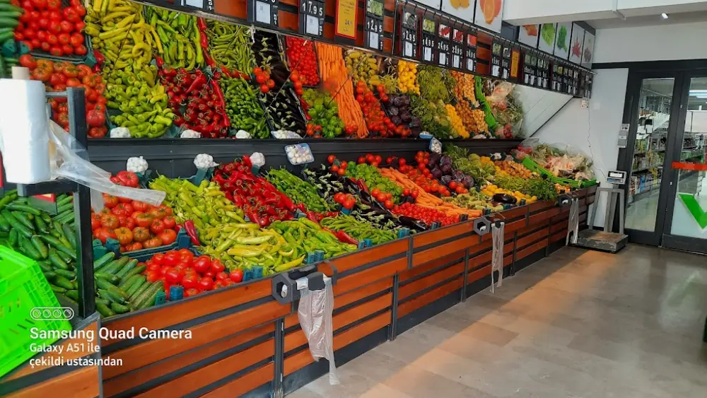 Hakmar — Marketler, Çınarcık · fotoğraf 2