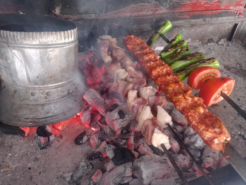 LİMONİ CAFE RESTAURANT — Kebapçılar, Çınarcık · fotoğraf 2