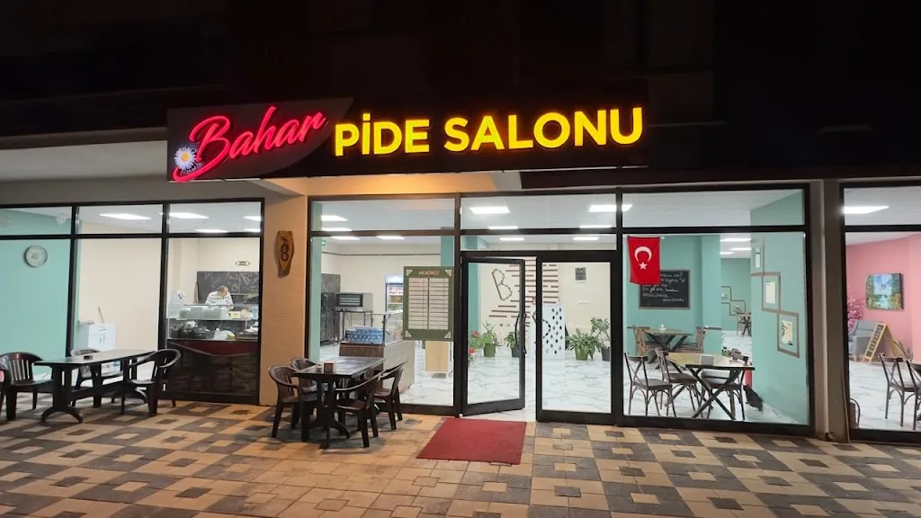 Bahar pide ve lahmacun salonu — Kebapçılar, Çınarcık · fotoğraf 1