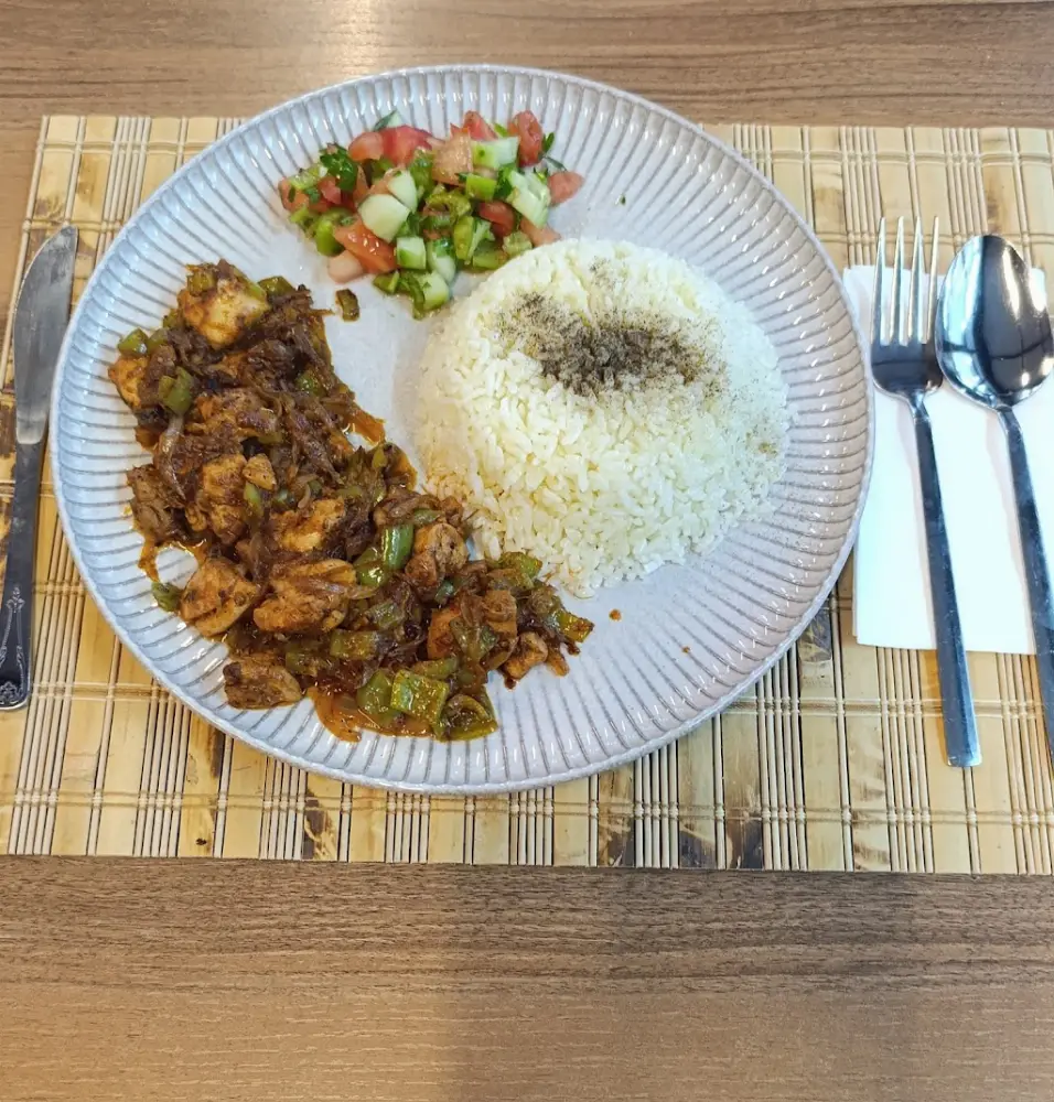 Çınarcık Esma Sultan restoran — Kebapçılar, Çınarcık · fotoğraf 3