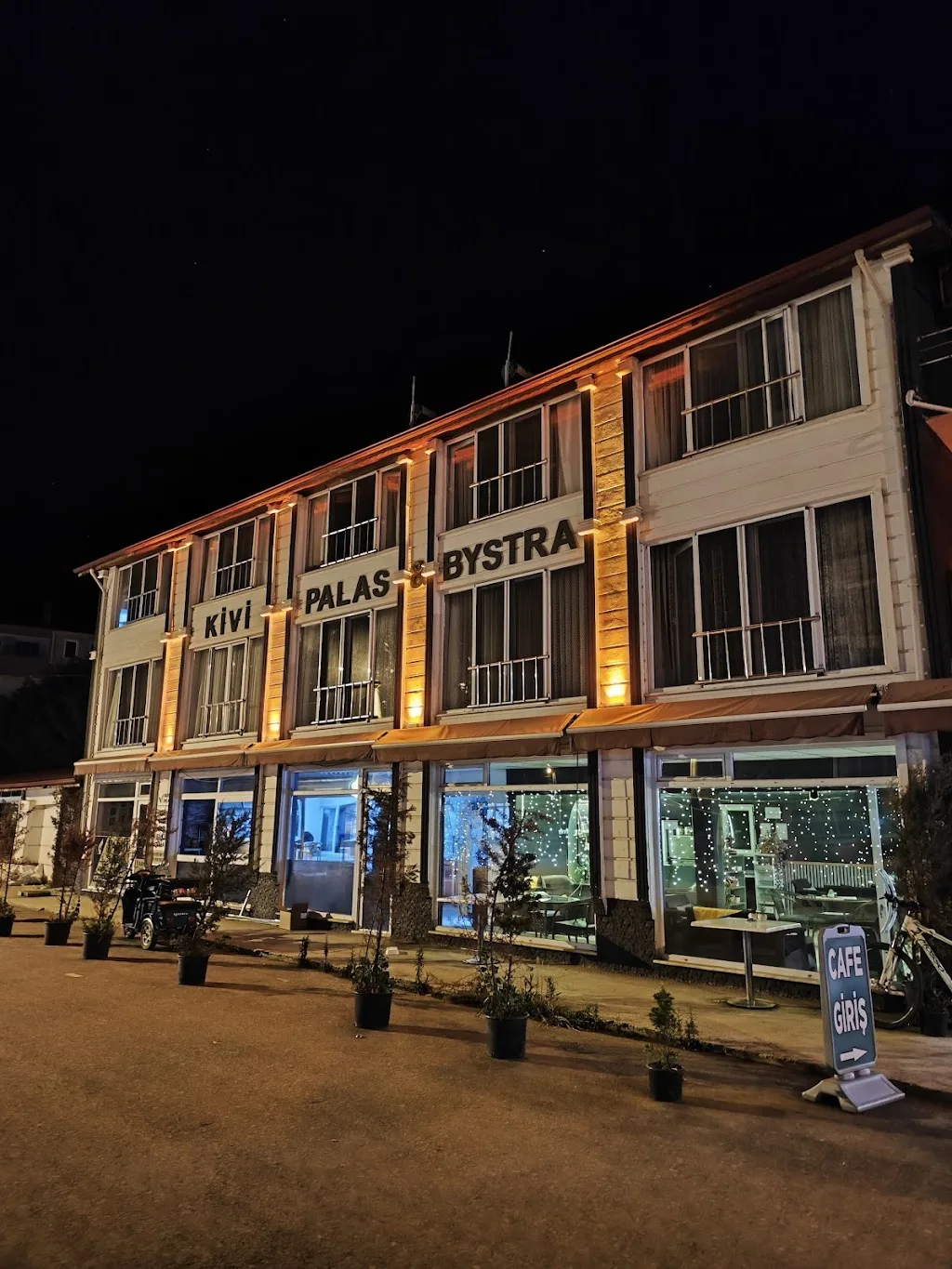 Kivi Cafe&Motel — Kebapçılar, Çınarcık · fotoğraf 1