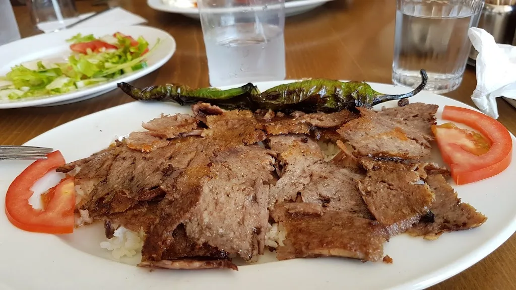Filiz 2 Aile Döner Kebap — Kebapçılar, Çınarcık · fotoğraf 1