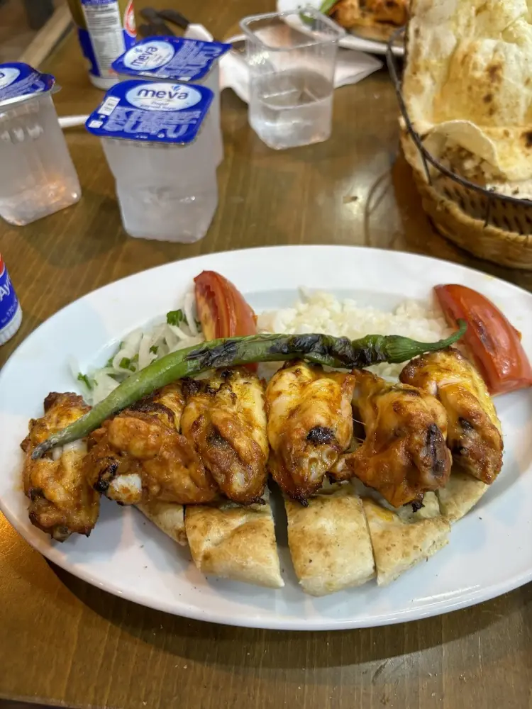 Filiz 2 Aile Döner Kebap — Kebapçılar, Çınarcık · fotoğraf 4
