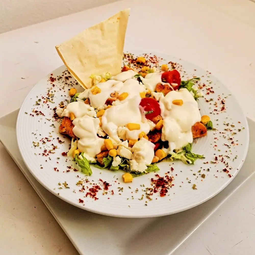 Beyaz Cafe — Kafeler, Çınarcık · fotoğraf 2