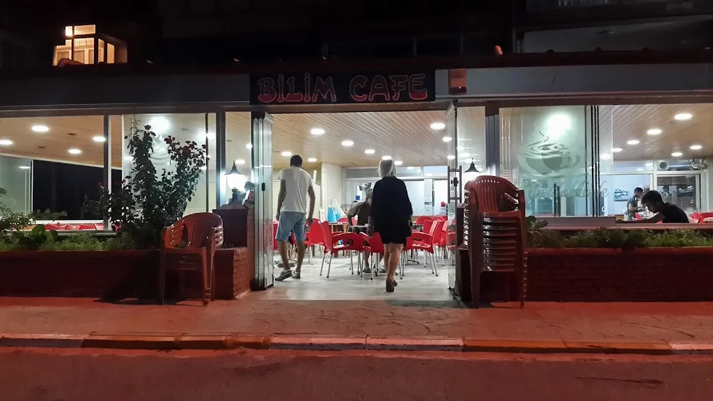 Bilim Cafe — Kafeler, Çınarcık · fotoğraf 1