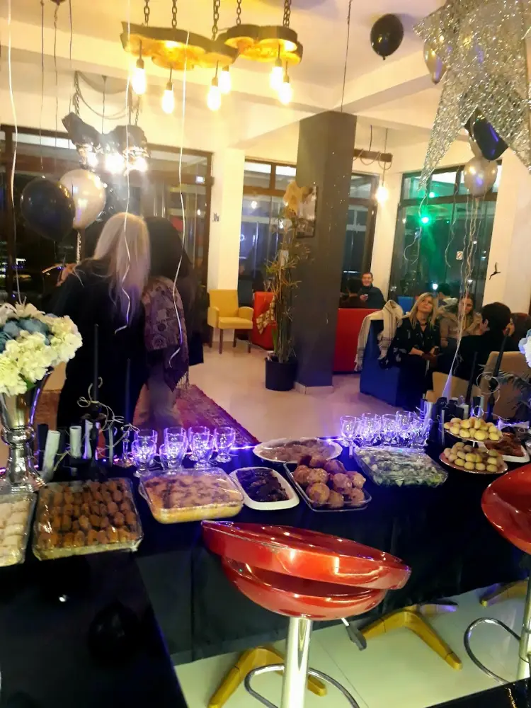 Venue CAFE & APART — Kafeler, Çınarcık · fotoğraf 2