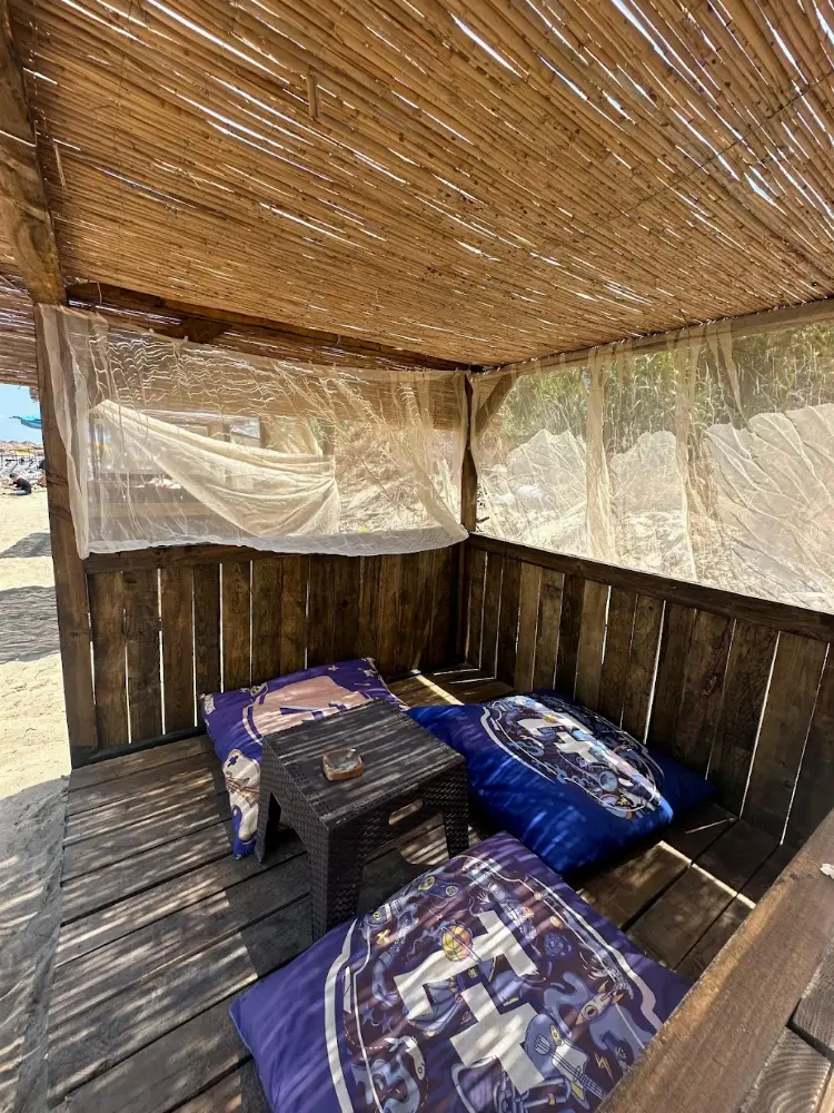 AKRABA BEACH & AİLE PLAJI — Kafeler, Çınarcık · fotoğraf 4