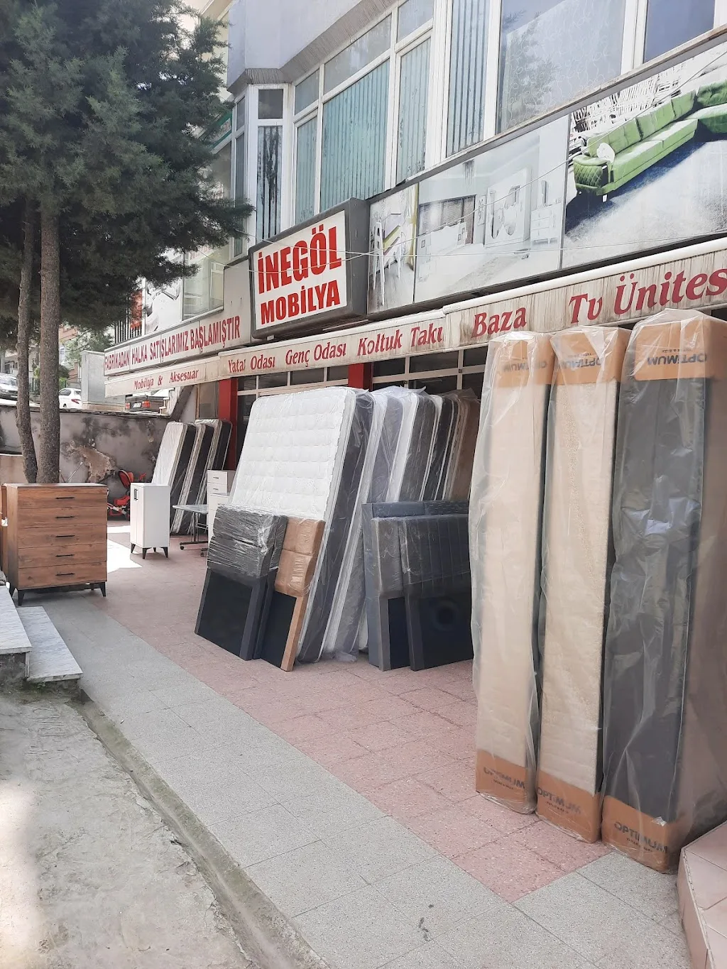 İnegöl Mobilya Çınarcık — Mobilya, Çınarcık · fotoğraf 1