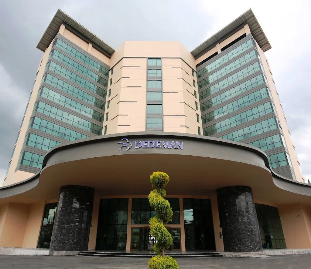 Dedeman Tokat — Yüzme Havuzları, Merkez · fotoğraf 1