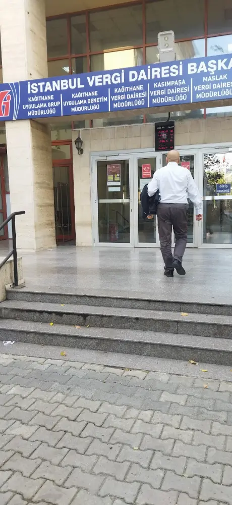 İstanbul Vergi Dairesi — Vergi Daireleri, Şişli · fotoğraf 4