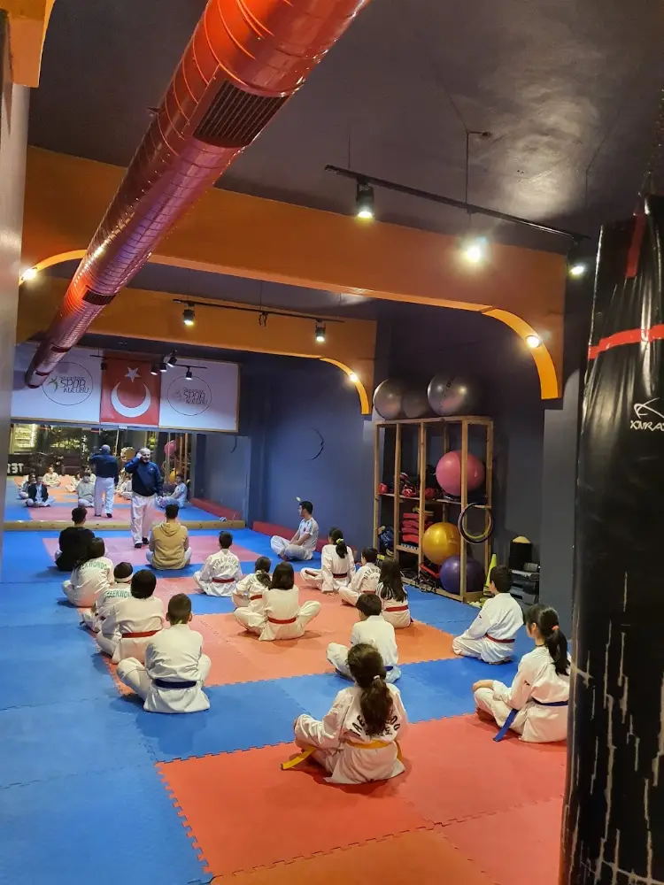 SEYRANTEPE FİTNESS CENTER — Fitness Merkezleri, Kağıthane · fotoğraf 3