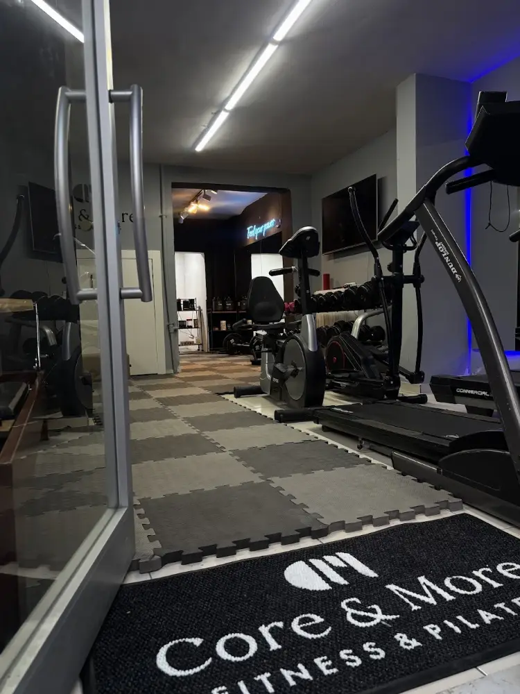 Core & More Studio — Spor Salonları, Kağıthane · fotoğraf 4