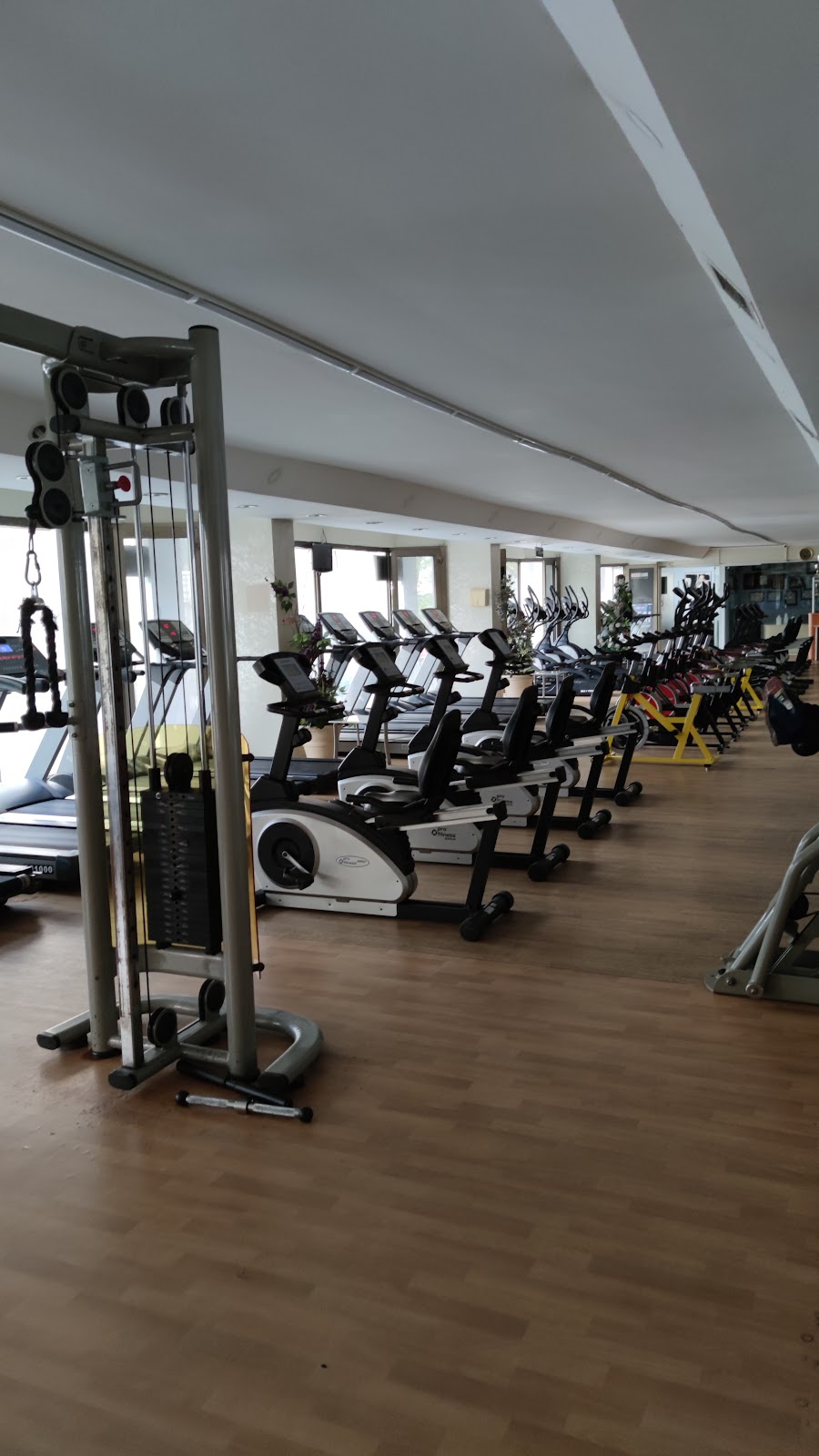 Fitness Form Center — Spor Salonları, Kağıthane · fotoğraf 1