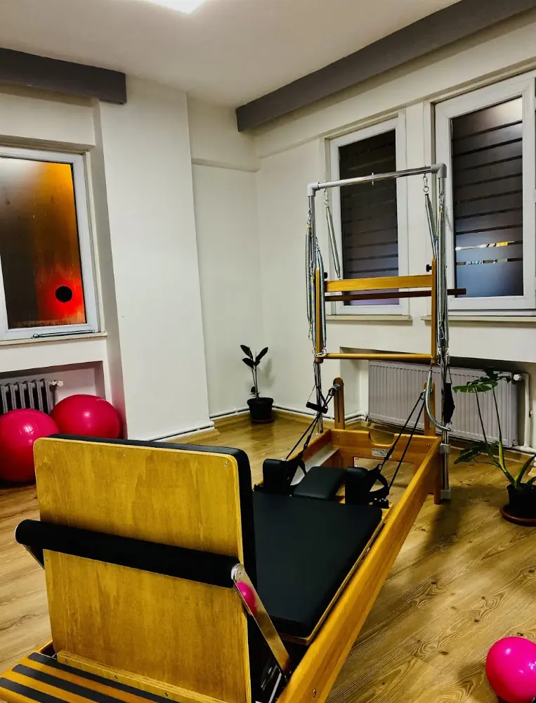 Levent Reformer — Spor Salonları, Kağıthane · fotoğraf 2