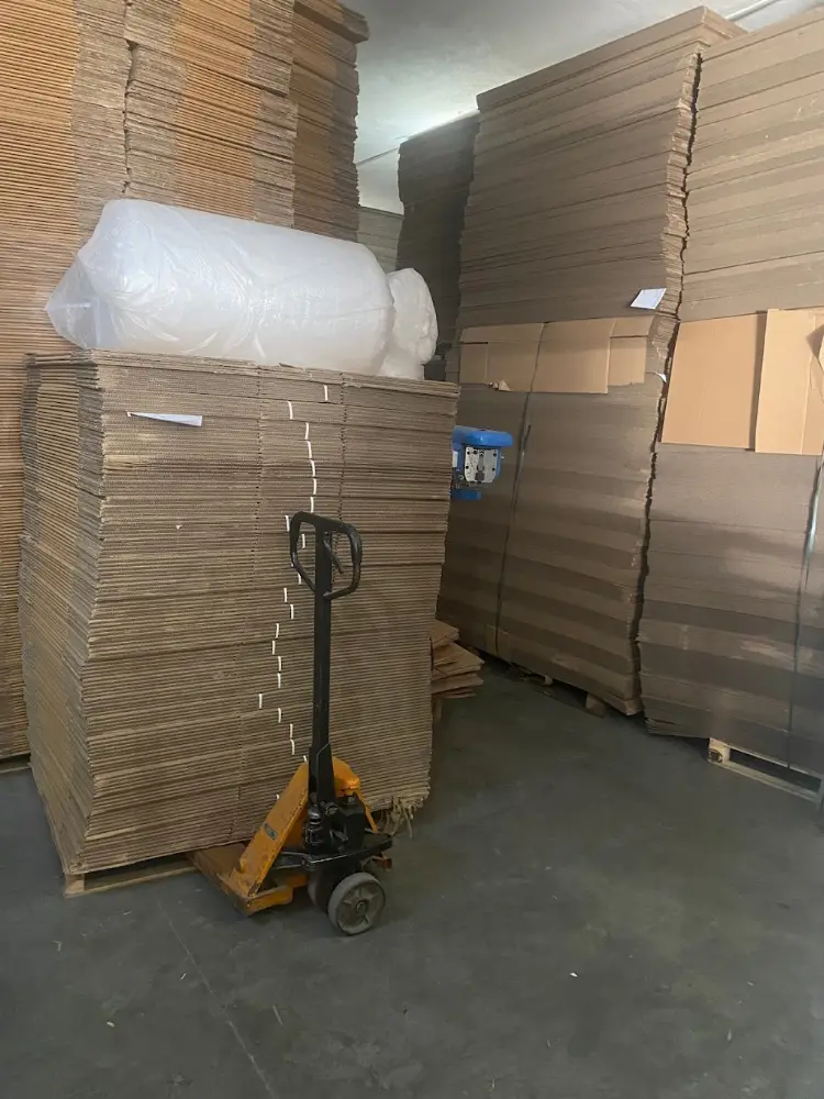 Değer Ambalaj | Koli, Kutu, Koli İmalatı | Ondüle Karton, Koli Bandı, Streç, Karton Köşebent, Balonlu Naylon Patpat — Ambalaj ve Paketleme, Kağıthane · fotoğraf 2