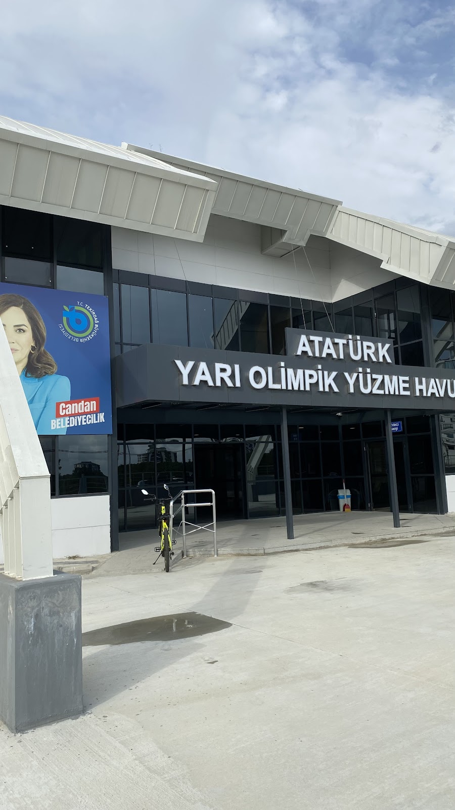Çerkezköy Belediyesi Yarı Olimpik Kapalı Yüzme Havuzu Kompleksi