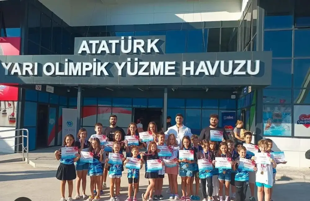 Çerkezköy Belediyesi Yarı Olimpik Kapalı Yüzme Havuzu Kompleksi — Yüzme Havuzları, Çerkezköy · fotoğraf 3