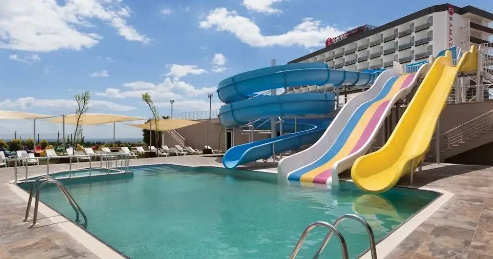 Ramada Aquapark / Pool — Yüzme Havuzları, Süleymanpaşa · fotoğraf 2