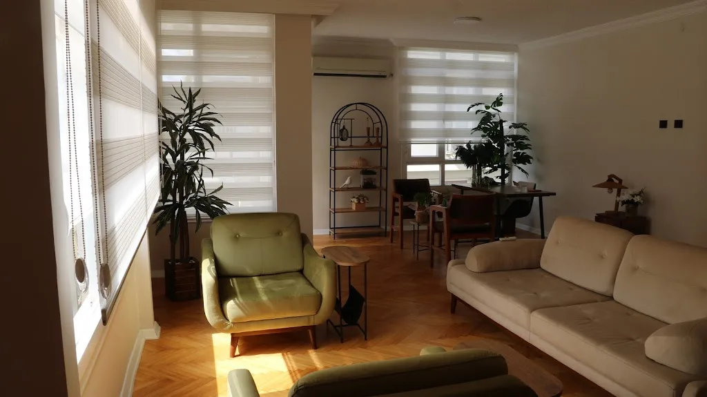 Adana Uzman Psikolog Nazlı Turgut — Psikologlar, Seyhan · fotoğraf 1