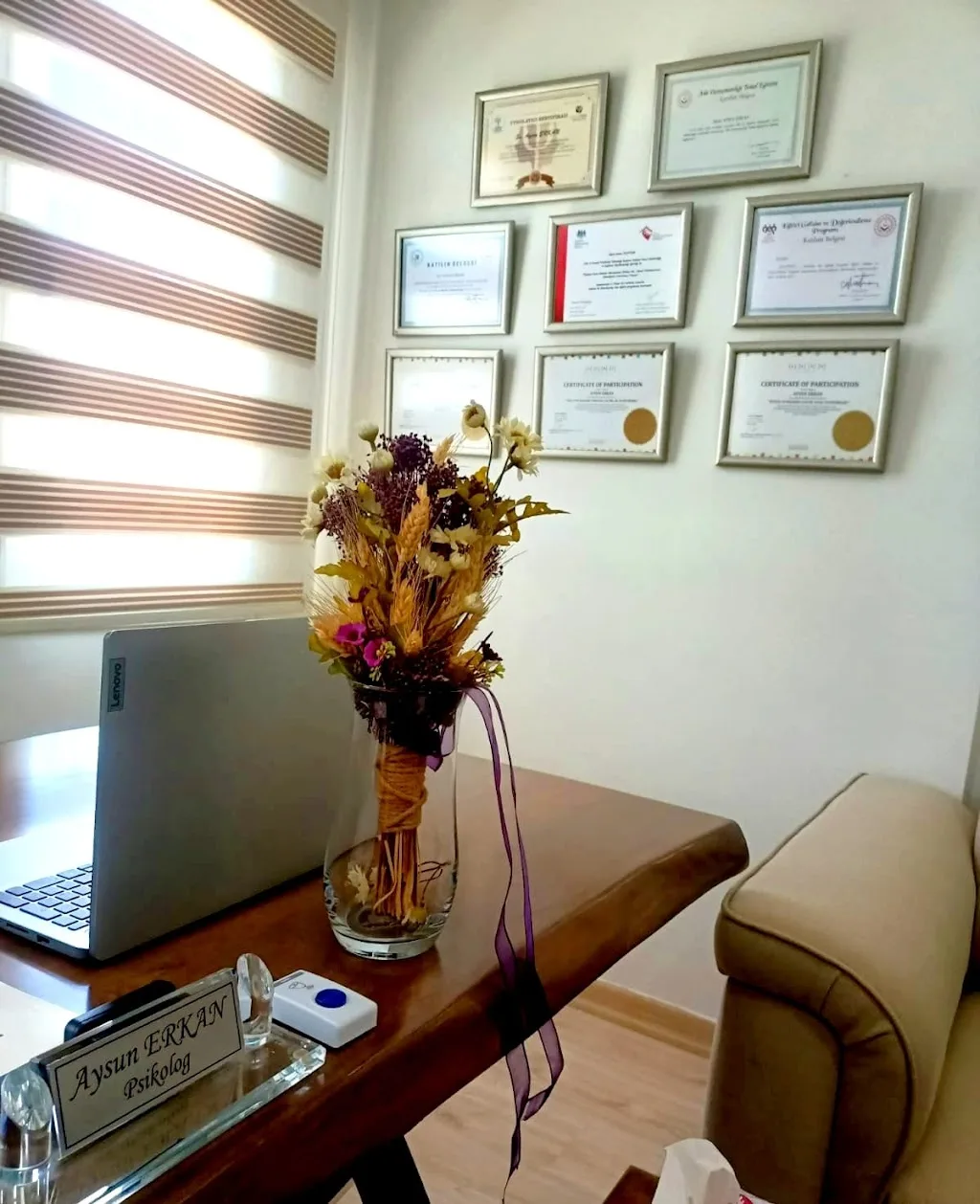 Psikolog Aysun Erkan /Arem Terapi ve Danışmanlık /Çocuk /Ergen Terapisi — Psikologlar, Çukurova · fotoğraf 1