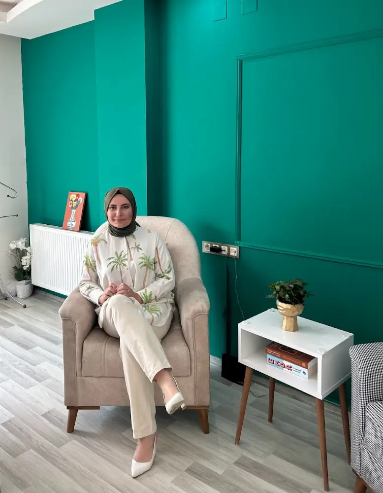 Uzman Psikolog Merve İzaye Sinim — Psikologlar, Ceyhan · fotoğraf 3
