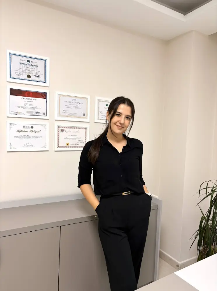 Uzman Psikolog Merve ÜREY AKSAY — Psikologlar, Ceyhan · fotoğraf 2