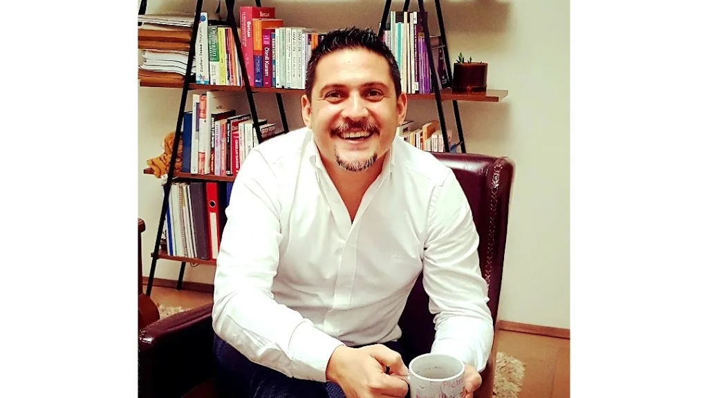 Uzman Psikolog Mehmet Duman — Psikologlar, Çukurova · fotoğraf 1
