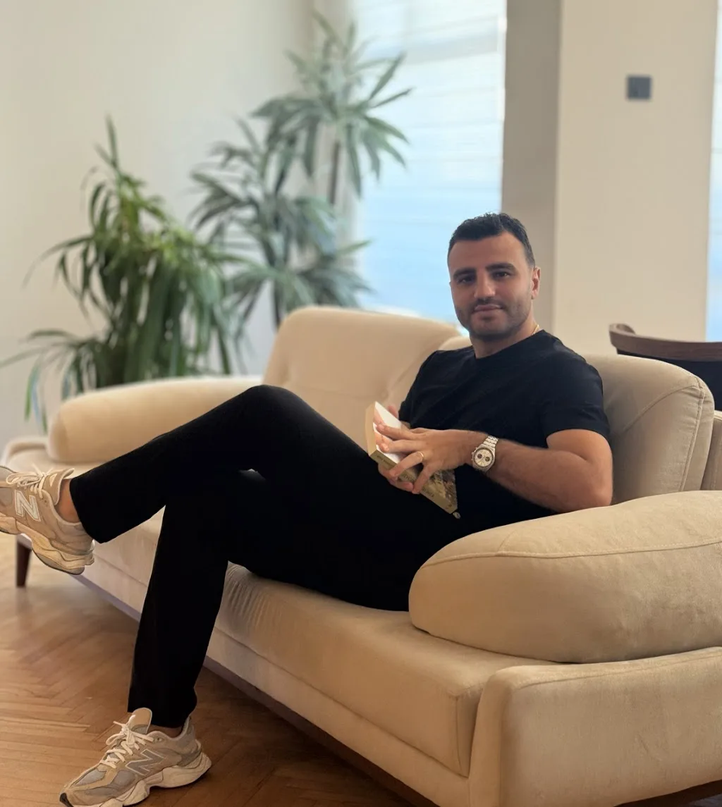 Psikolog Buğra Erkmen — Psikologlar, Seyhan · fotoğraf 1