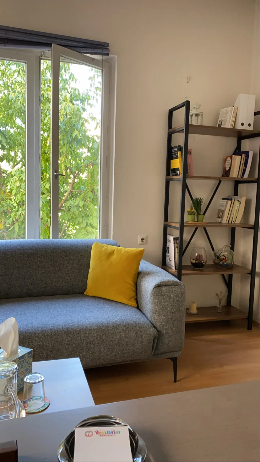 Psikolog Begüm Hocaoğlu — Psikologlar, Merkez · fotoğraf 1