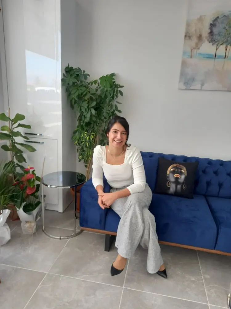 Uzm. Dr. Fatma Akdeniz Uşaklı — Psikologlar, Merkez · fotoğraf 4