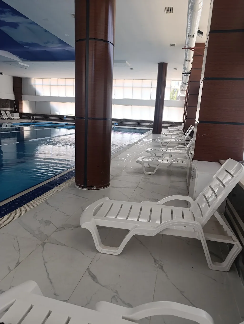 Siirt Belediyesi Kadınlar Kapalı Yüzme Havuzu ve Kültür Merkezi — Yüzme Havuzları, Merkez · fotoğraf 1