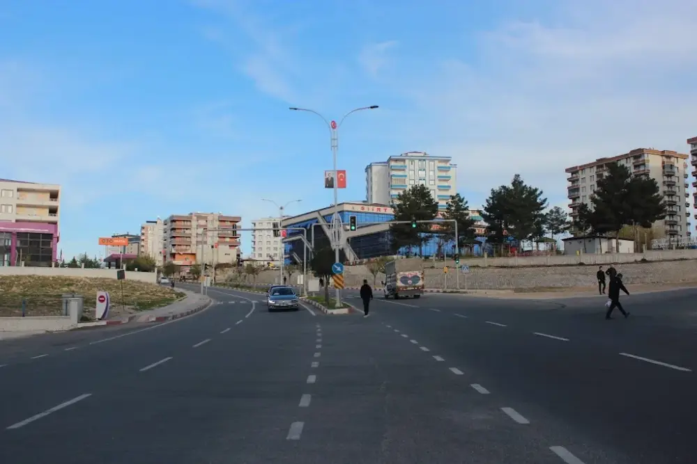 Siirt Belediyesi Kadınlar Kapalı Yüzme Havuzu ve Kültür Merkezi — Yüzme Havuzları, Merkez · fotoğraf 3
