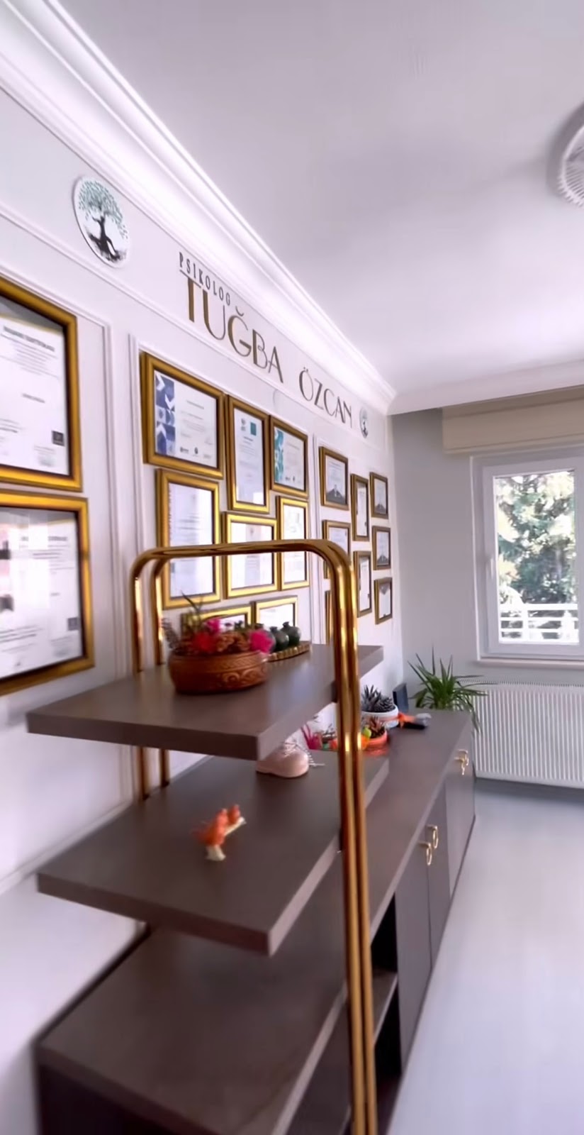Psikolog Tuğba Özcan