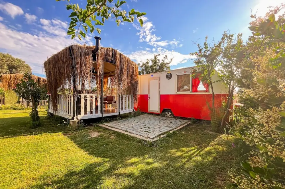 Mona Glamping Caravan Suites — Kamp Alanları, Seferihisar · fotoğraf 4