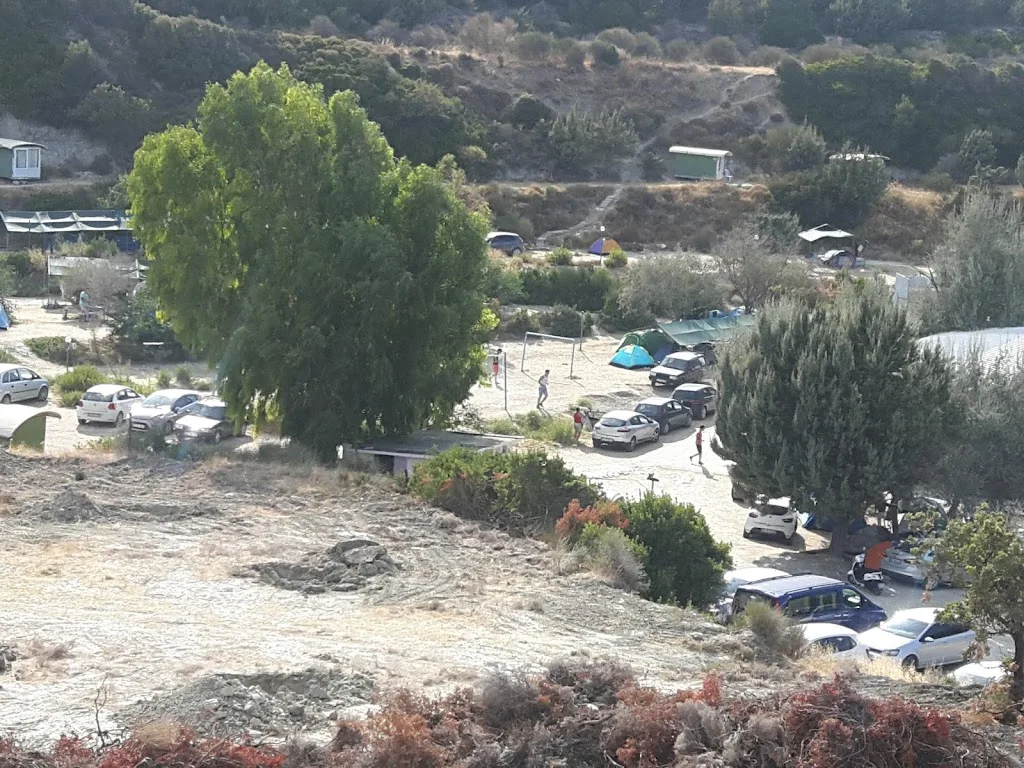 Dolungaz (Işık koyu) bakir koy — Kamp Alanları, Karaburun · fotoğraf 1