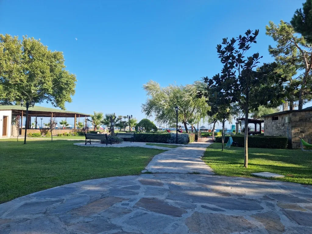 Gümüldür Orman Kampı — Kamp Alanları, Menderes · fotoğraf 1