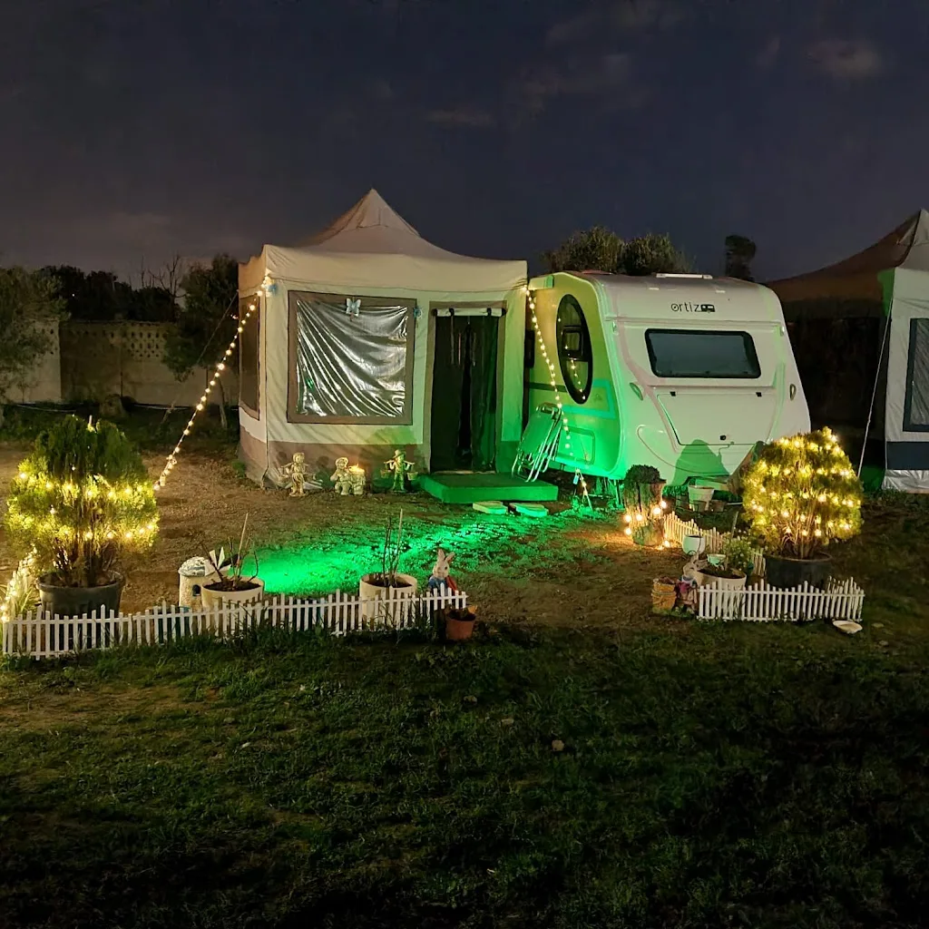 A Kamp İzmir — Kamp Alanları, Güzelbahçe · fotoğraf 1