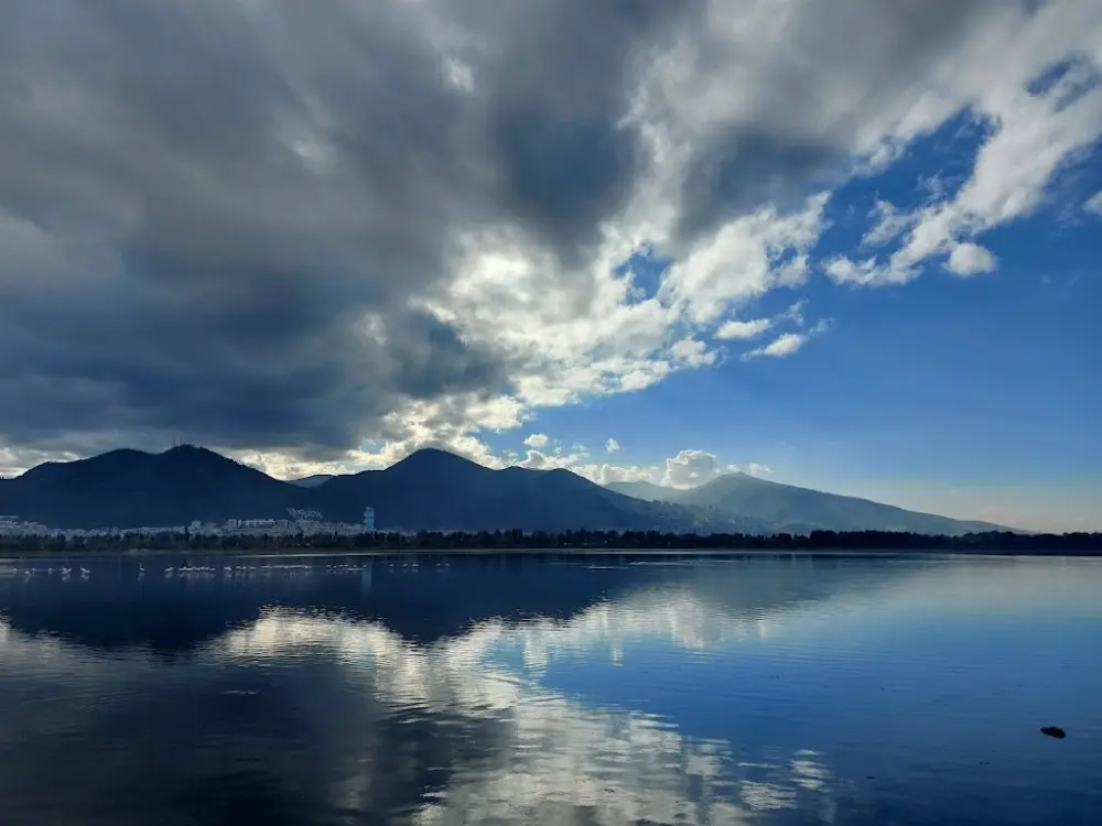 İzmir Büyükşehir Belediyesi İnciraltı Kent Ormanı — Kamp Alanları, Balçova · fotoğraf 3