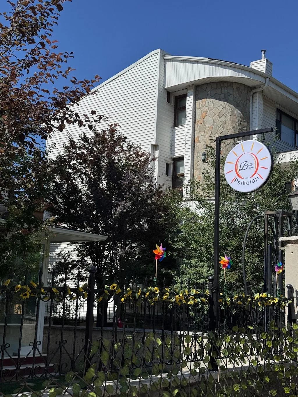 Bilge Psikoloji (Oyun Terapisi | Çocuk - Ergen - Yetişkin - Çift Terapisi) — Psikologlar, Çankaya · fotoğraf 1