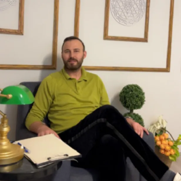 Uzman Psikolog Mustafa Cem Oğuz — Psikologlar, Çankaya · fotoğraf 1