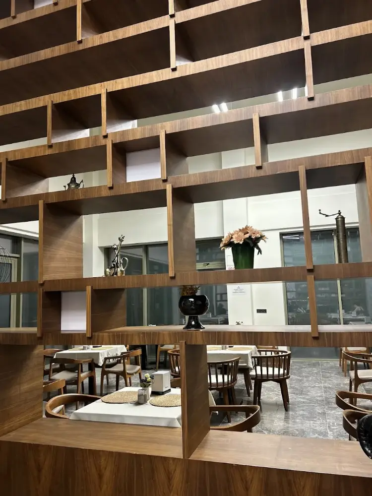 Belediye Kadınlar Hamamı ve Havuzu — Yüzme Havuzları, İlkadım · fotoğraf 5