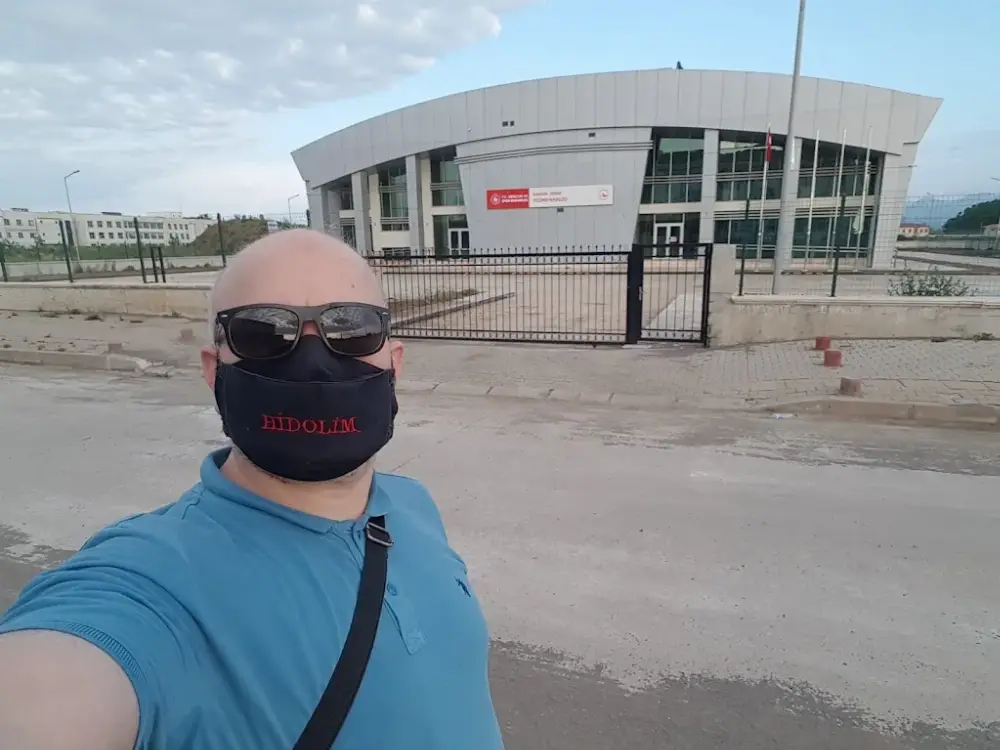 Terme Yarı Olimpik Yüzme Havuzu — Yüzme Havuzları, Terme · fotoğraf 4