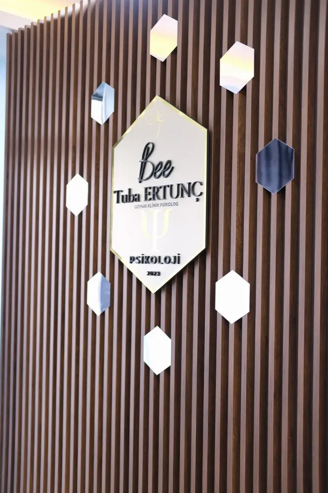 Psikolog Tuba Ertunç-Bee psikoloji — Psikologlar, Yenimahalle · fotoğraf 2